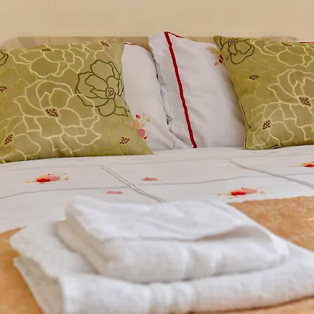 The Warren Guest house 3*